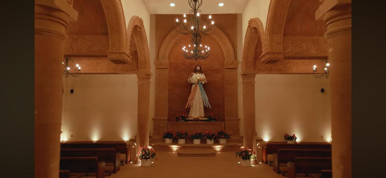Iglesia del Club - Vista Lateral